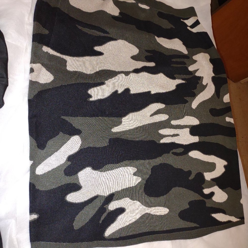 Camouflage sweater skirt